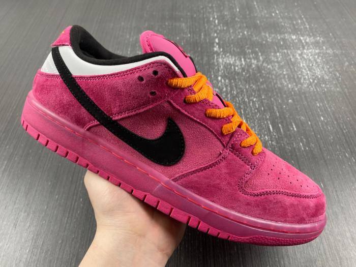 the powerpuff girls x nike sb dunk low “buttercup” fz8319-600