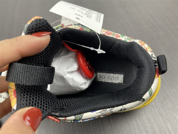 g*u*i vintage triple s 576965 dr1111111