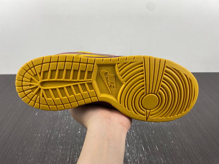 nike sb dunk low yellow lobster 313170-137566