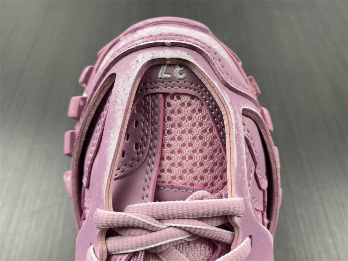 Ba*len*cia*ga track 8000002