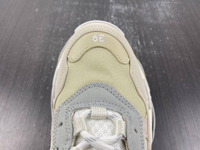 Ba*len*cia*ga triple s sneaker 80000118