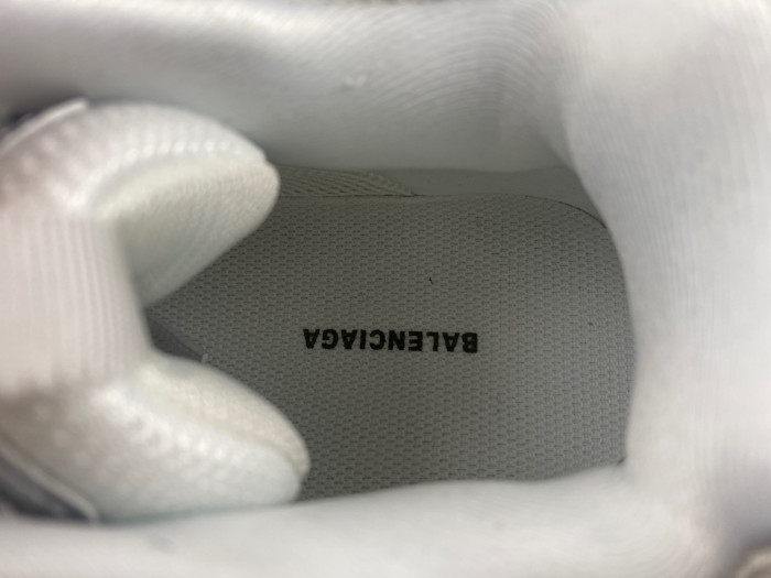 Ba*len*cia*ga track 8000066