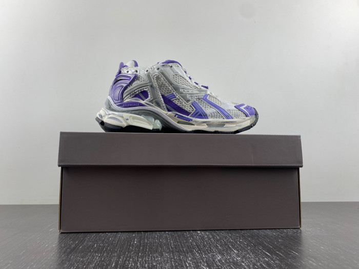 Ba*len*cia*ga runner sneaker