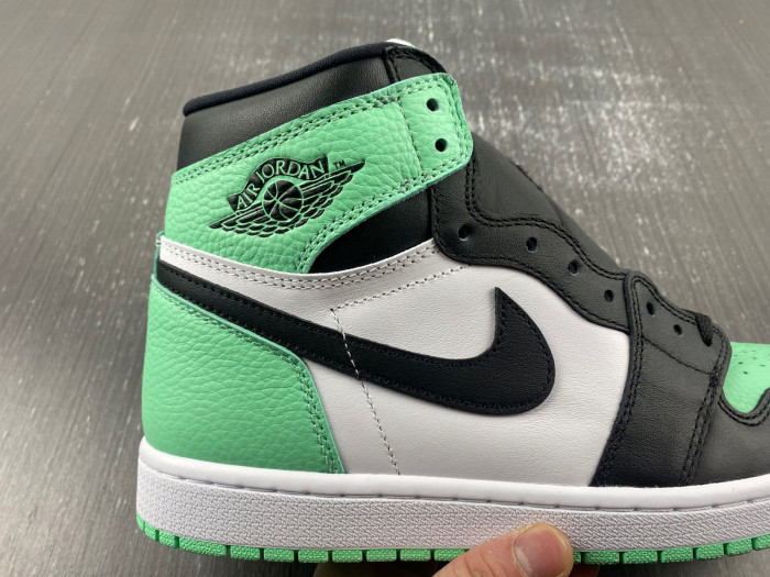 air jordan 1 high og “green glow” dz5485-130