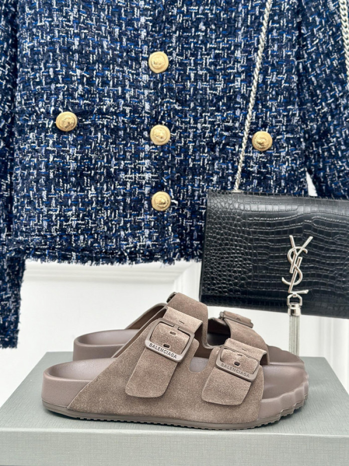 balenciag* sandal bs70