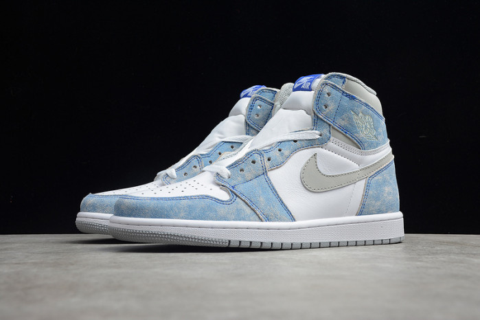 air jordan 1 high og “hyper royal” 555088-402