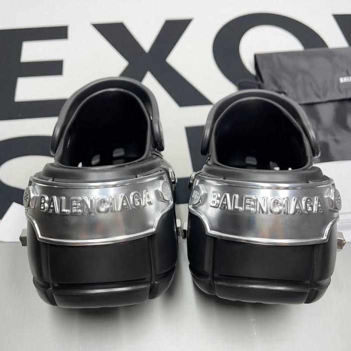 balenciag* sandal bs19