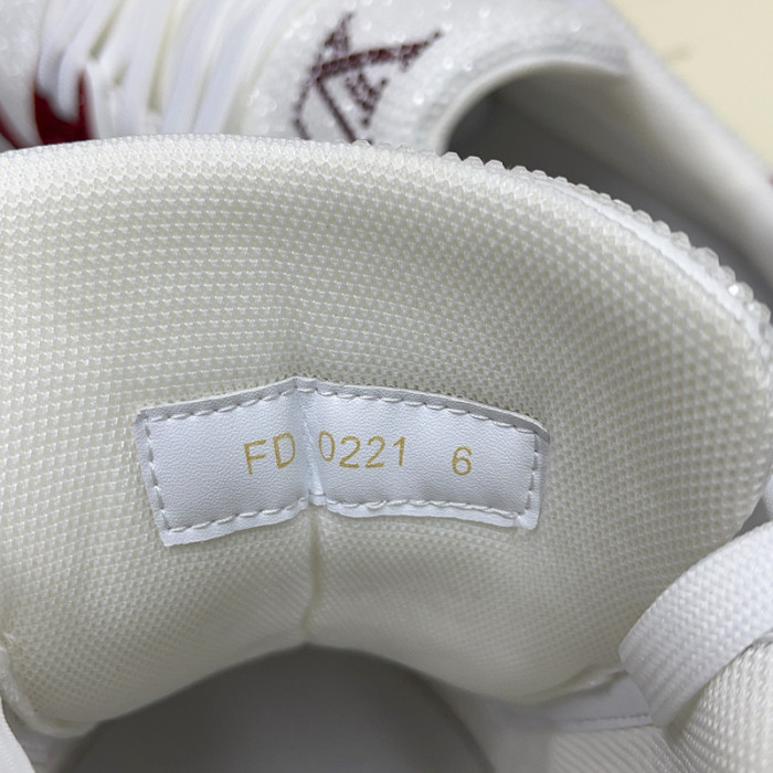 lv snekaers l0000106