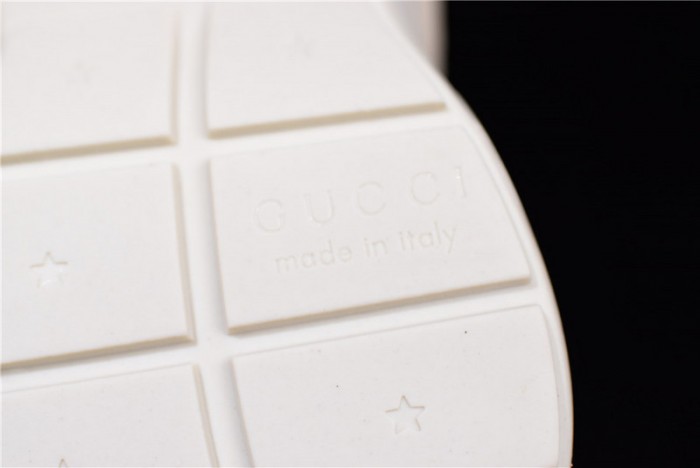 G*u*i* rhyton sneaker