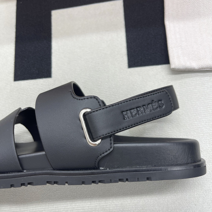 herme* sandal 46