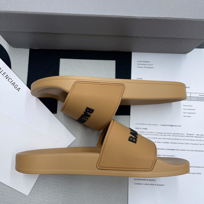 balenciag* sandal bs21