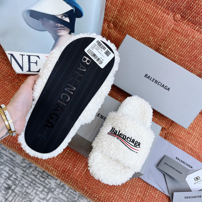 balenciag* sandal bs23