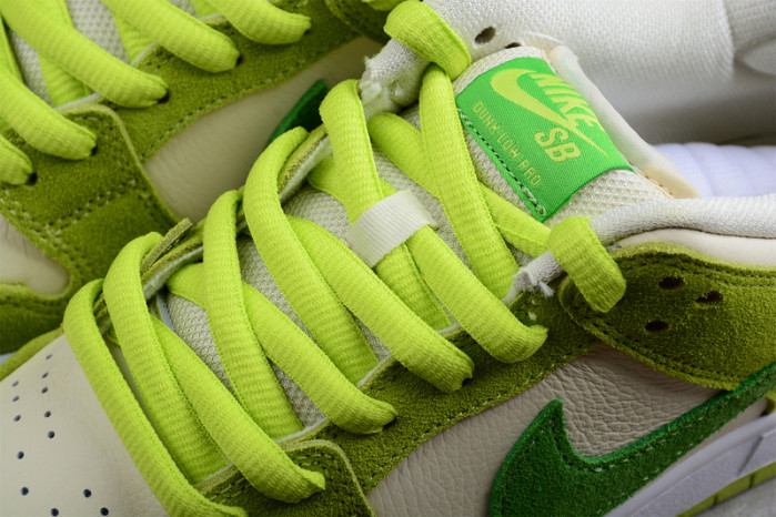 nike sb dunk low “green apple” dm0807-300