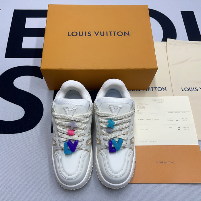 lv snekaers l0000123