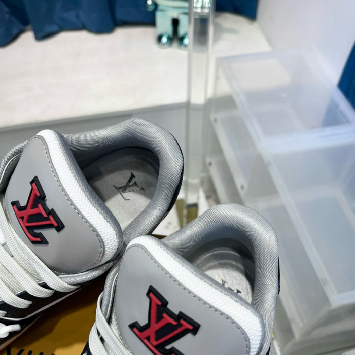 lv snekaers l0000209