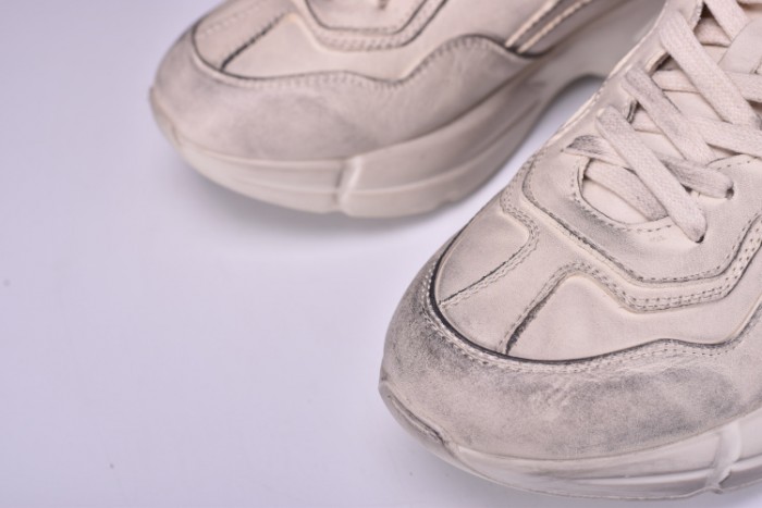 G*u*i* rhyton sneaker