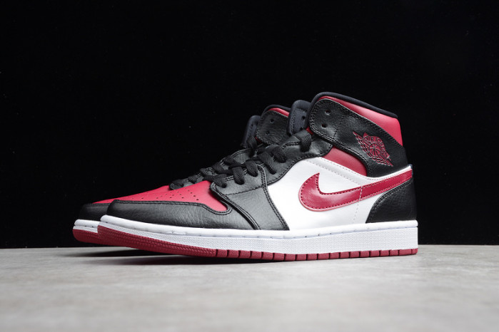 air jordan 1 mid bred toe 554724-066