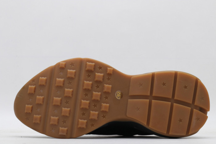 G*u*i* rhyton sneaker