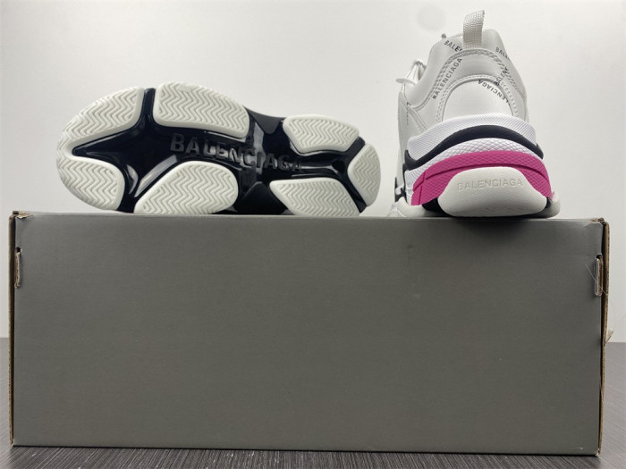 Ba*len*cia*ga triple s sneaker 80000250