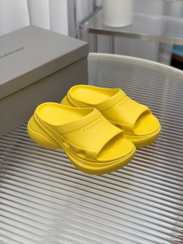 balenciag* sandal bs65