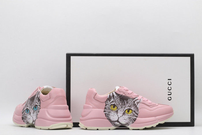 G*u*i* rhyton sneaker