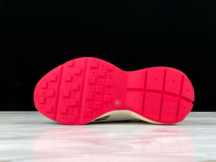 G*u*i* rhyton sneaker