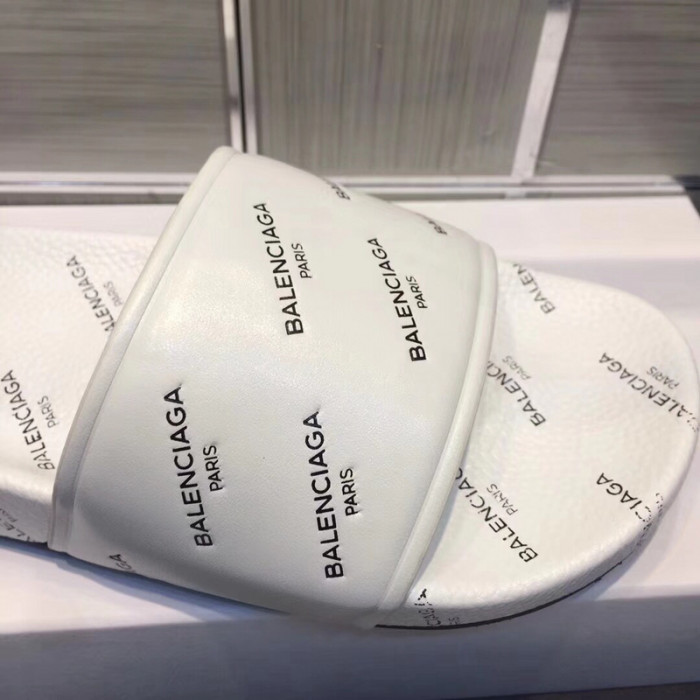 balenciag* sandal bs34