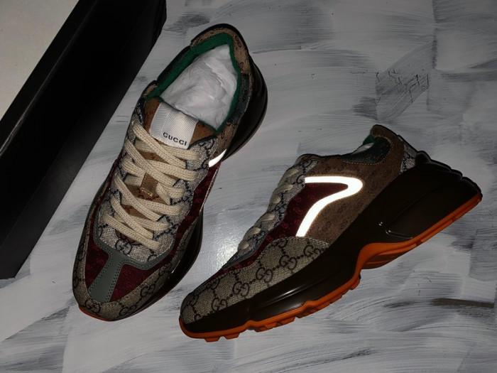 G*u*i* rhyton sneaker