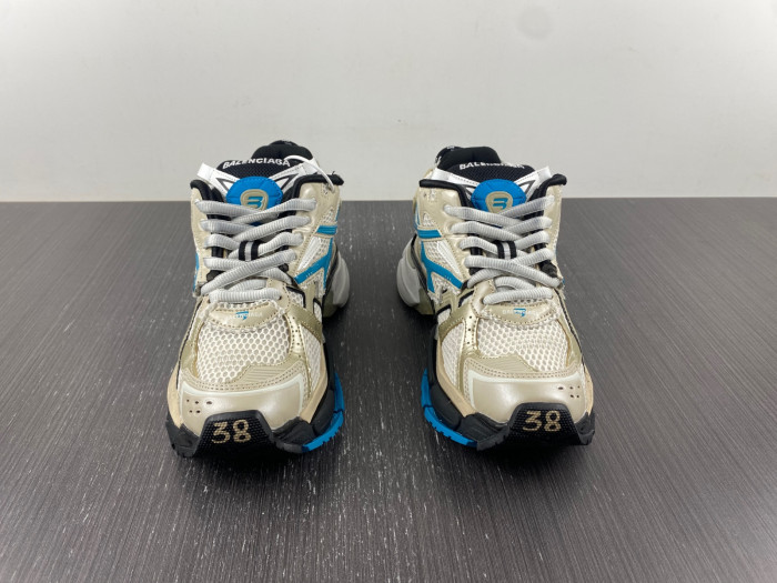 Ba1en*iaga runner 8000061