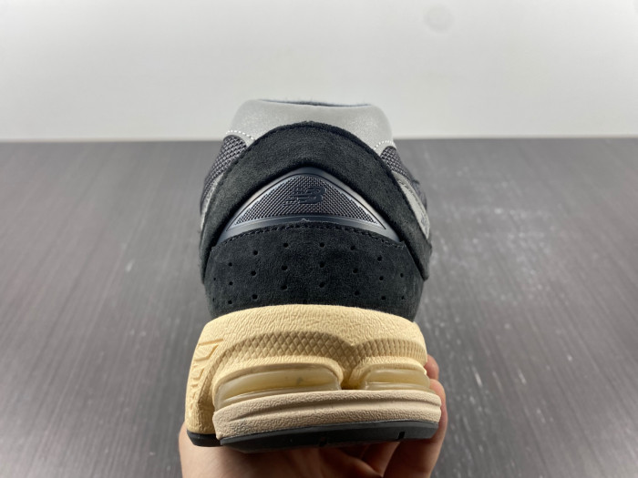 Bape x New Balance 2002R M2002RHO DFY9