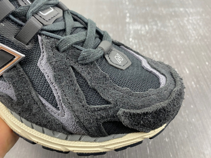 new Balance x WTAPS 2020 DFY25