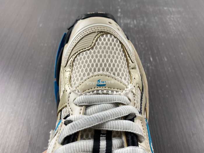 Ba1en*iaga runner 8000061