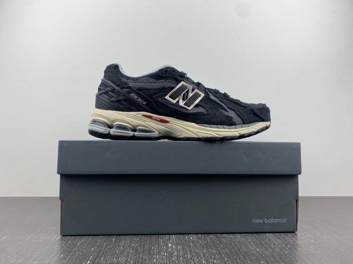 new Balance x WTAPS 2020 DFY25