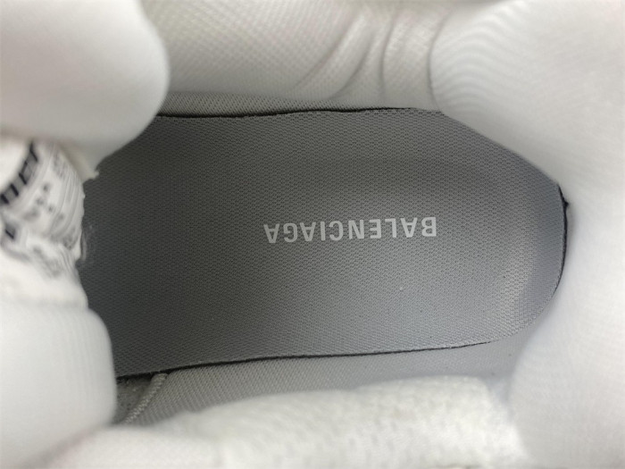 Ba1en*iaga runner 8000018