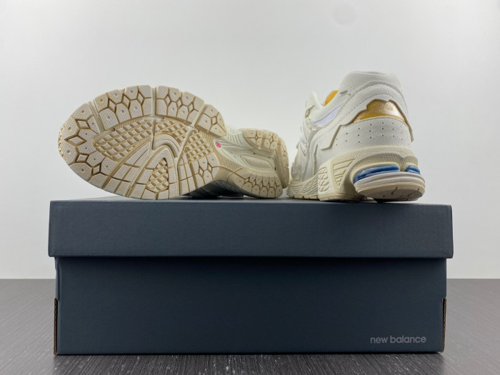 Bape x New Balance 2002R M2002RHO DFY11