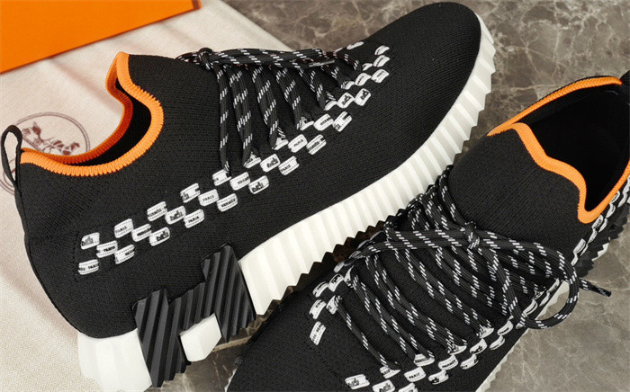 H**me5 snekaers hm015