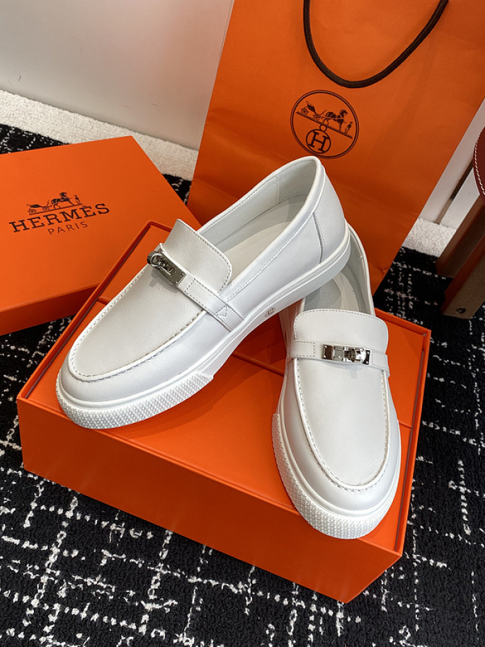 H**me5 loafers hm065