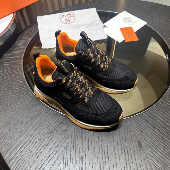 H**me5 snekaers hm049