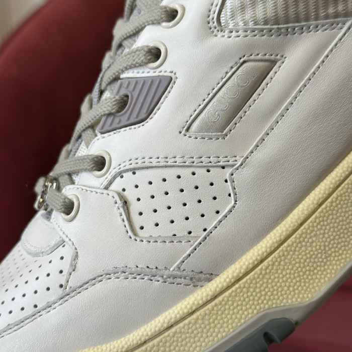 G*u*i* sneaker gc132