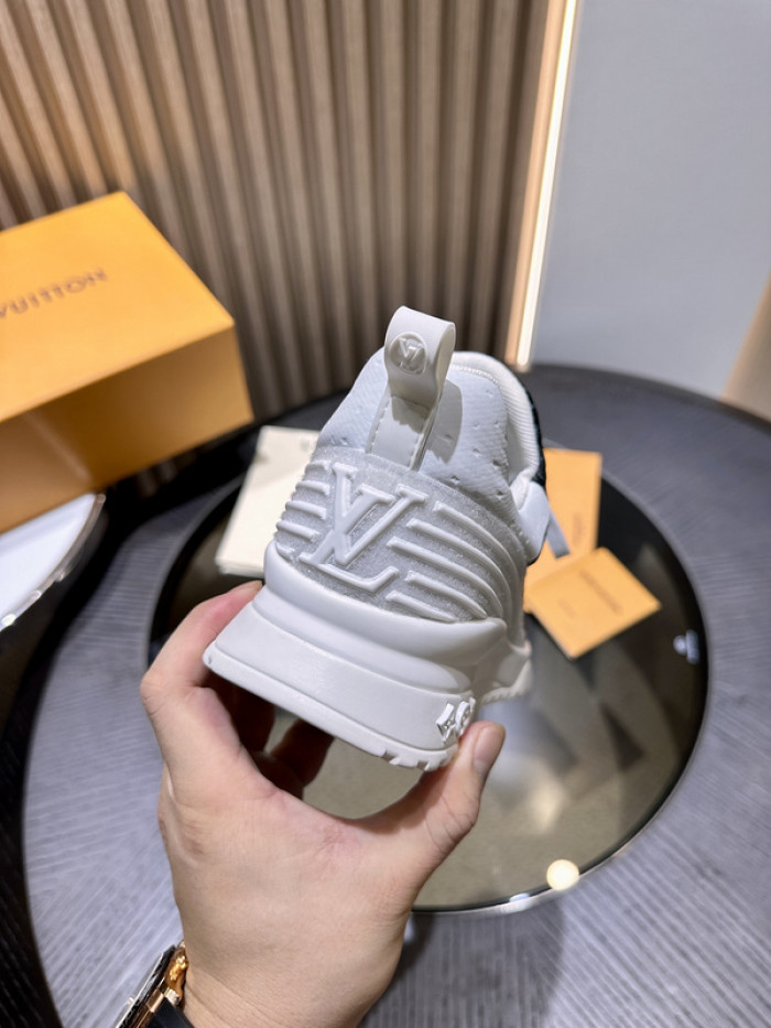 LV snekaers L0000388