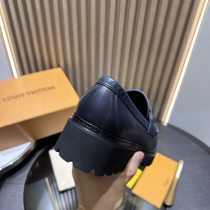 LV LOAFERS L0000745