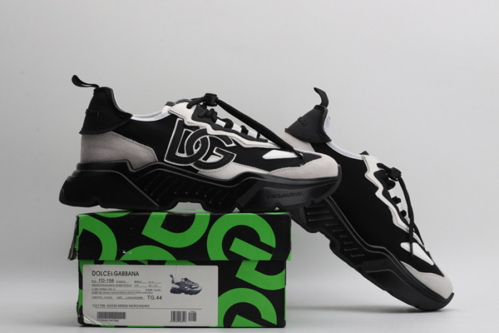DG Sneaker02