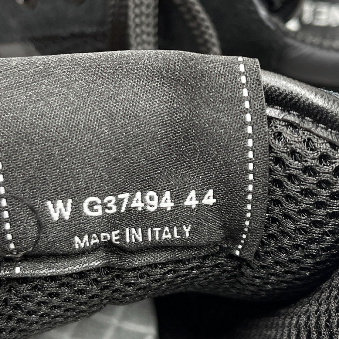 Chane* snekaers C000022