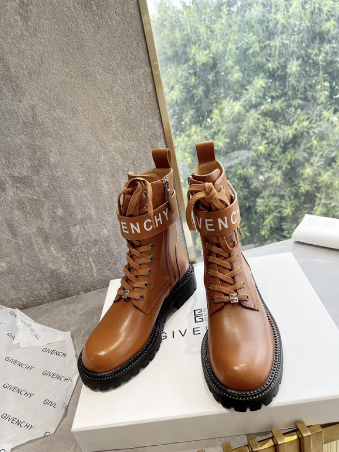 Givenchy Boots 660001
