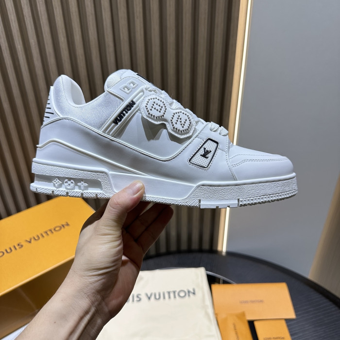 LV snekaers L0000779