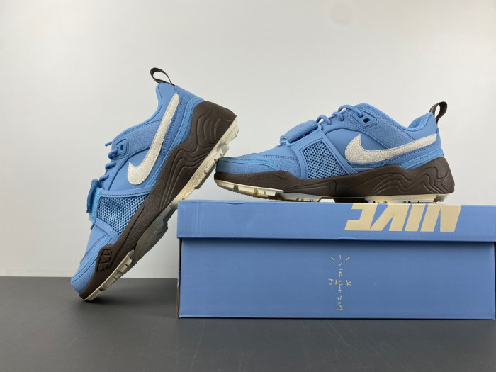 Nike Zoom Field Jaxx SP Travis Scott HQ3072-400