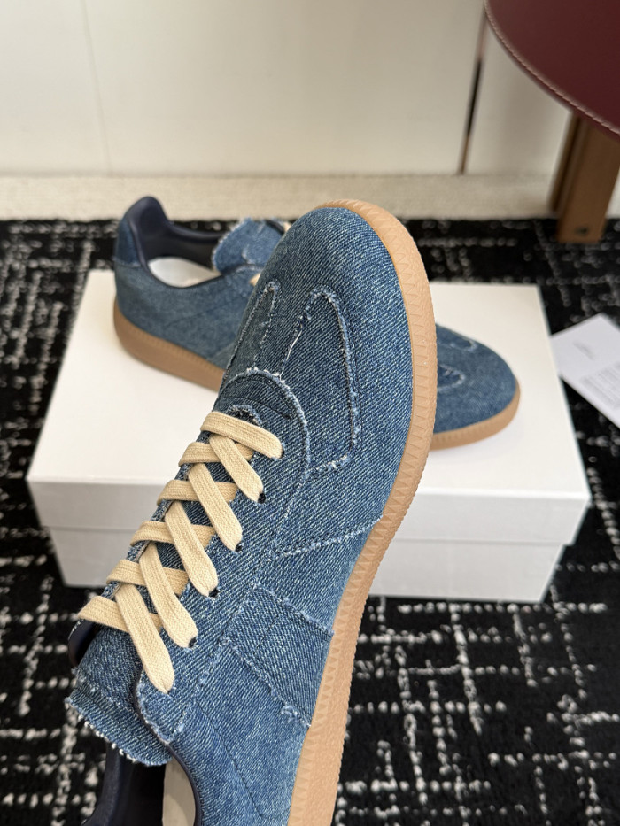 Ma1s0n Marg*e1a CALFSKIN S57WS0389
