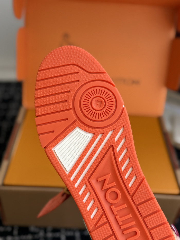 LV snekaers L0000885