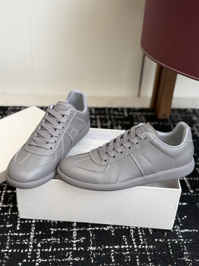 Ma1s0n Marg*e1a CALFSKIN S57WS0443