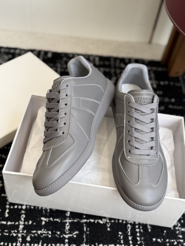 Ma1s0n Marg*e1a CALFSKIN S57WS0443